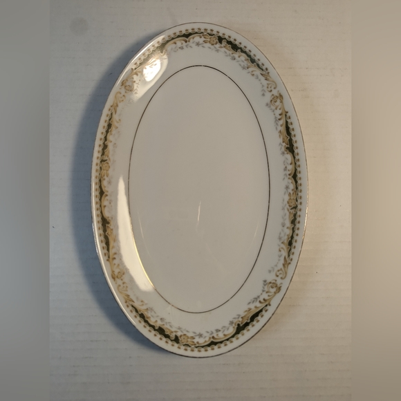 Vintage Signature Collection Queen Anne's Select Fine China Oval Serving Dish - Picture 2 of 16